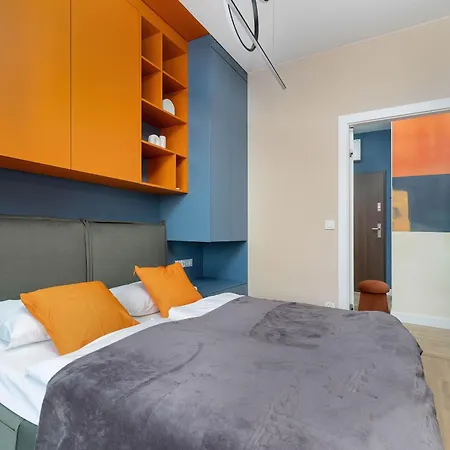 Lägenhet River View Terrace With Ac & Parking By Renters