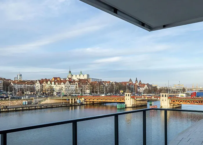 River View Terrace With Ac & Parking By Renters *